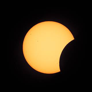Éclipse solaire à 19 h 55
