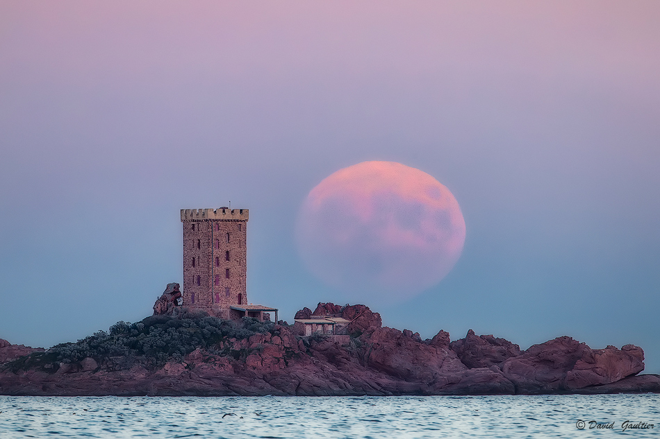 Crépuscule sur l'Île d'Or